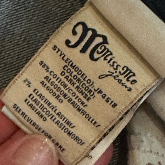 COPY - Miss Me Dark Rinse Indigo Flare Jeans size 29 - Picture 4 of 7